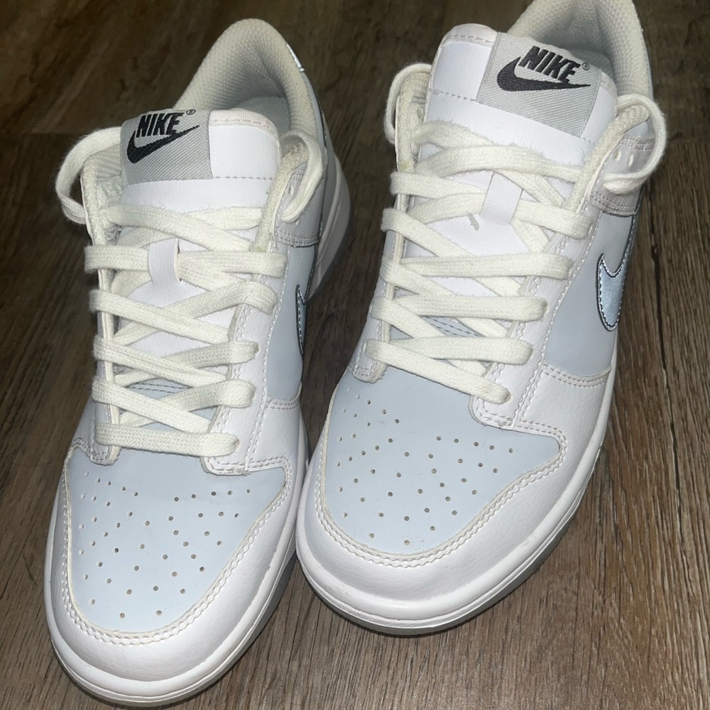 Nike Dunks - Picture 2 of 6